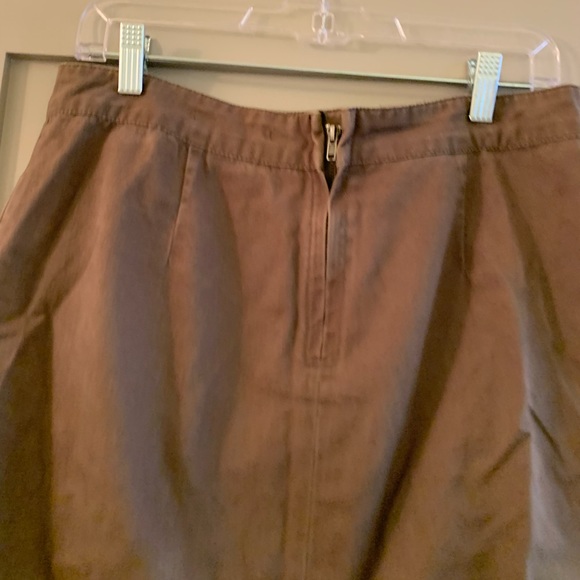 Forever 21 Army Green Cargo Mini Skirt - Picture 5 of 6